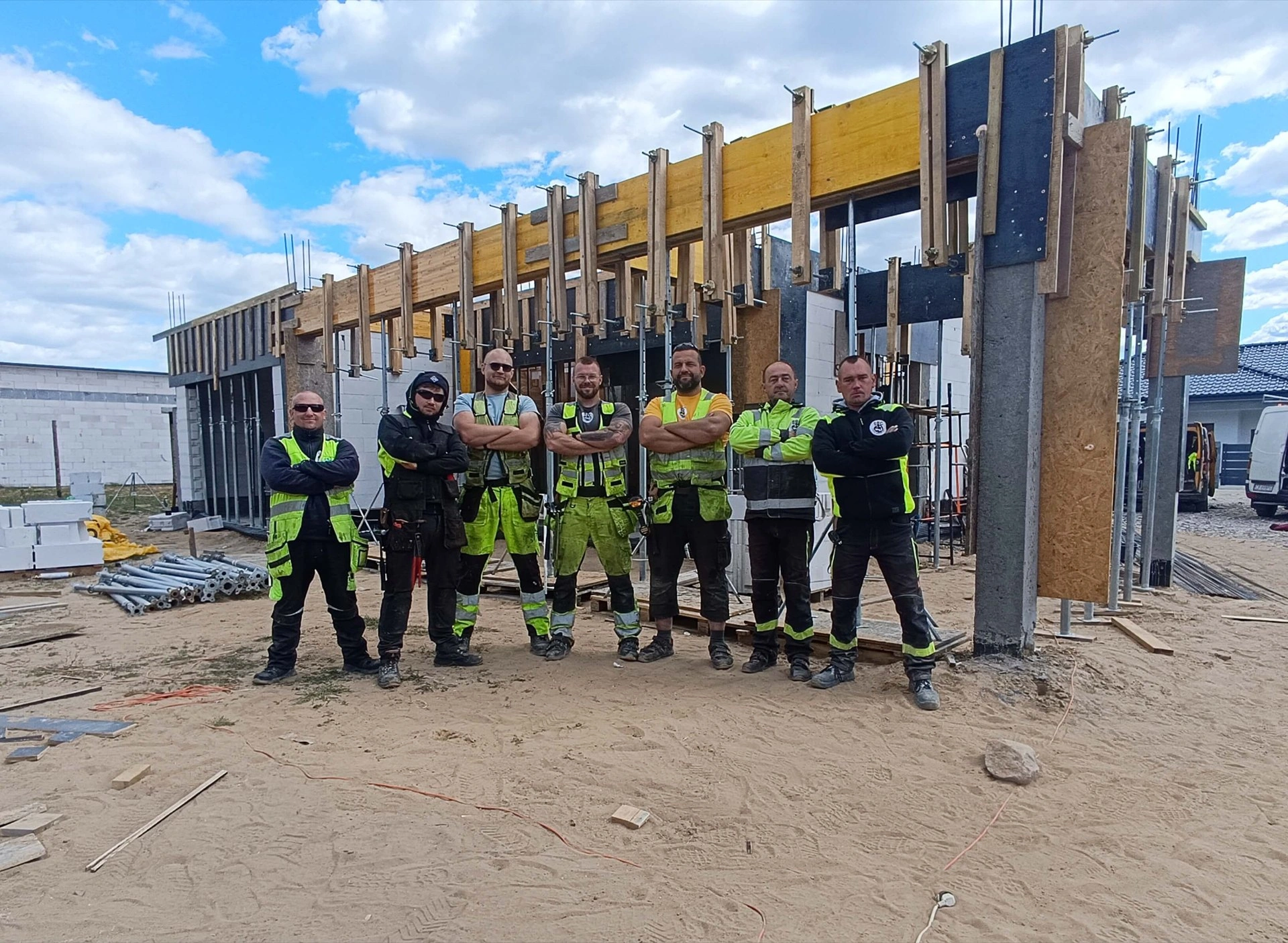 Zespół SBC Grupa Budowlana na budowie stanu surowego w Bydgoszczy