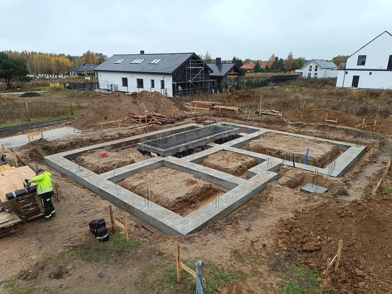 Fundamenty żelbetowe ze zbrojeniem